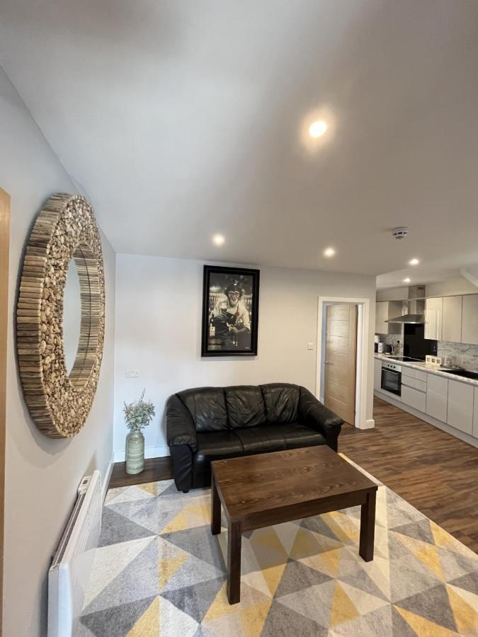 Moseley Village Apartments Бирмингем Экстерьер фото