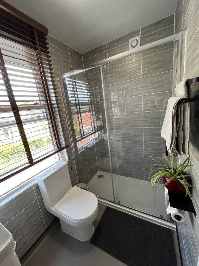Moseley Village Apartments Бирмингем Экстерьер фото
