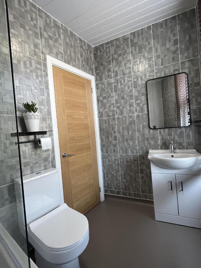 Moseley Village Apartments Бирмингем Экстерьер фото